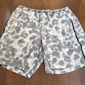 Mens lulu lemon pace breaker short size xxl